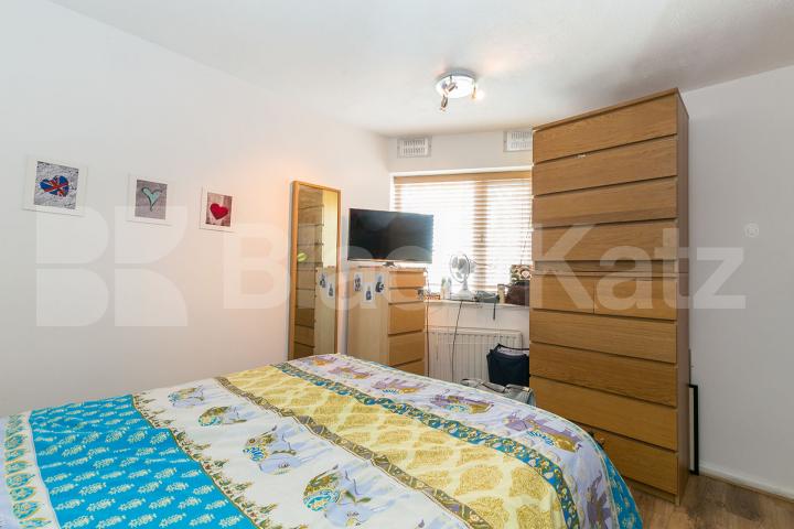 Located in the heart of Crouch End  close to all its boutiques and cafes  Crescent Road, Crouch End